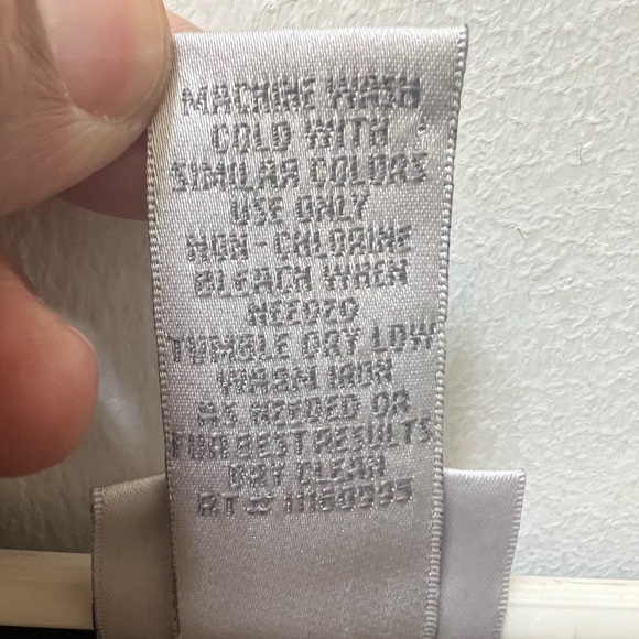 Ladies plus  fashion bug 30/32W asymmetrical print blouse - Picture 10 of 15